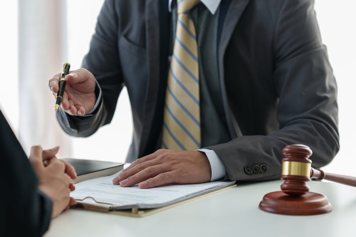 If I Live in New Mexico, But Was Injured in Texas, Which State Should I Hire a Lawyer?