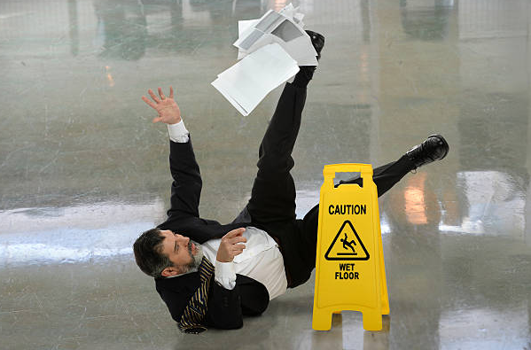 Who is Responsible for Texas Slip and Fall Accidents and Injuries?
