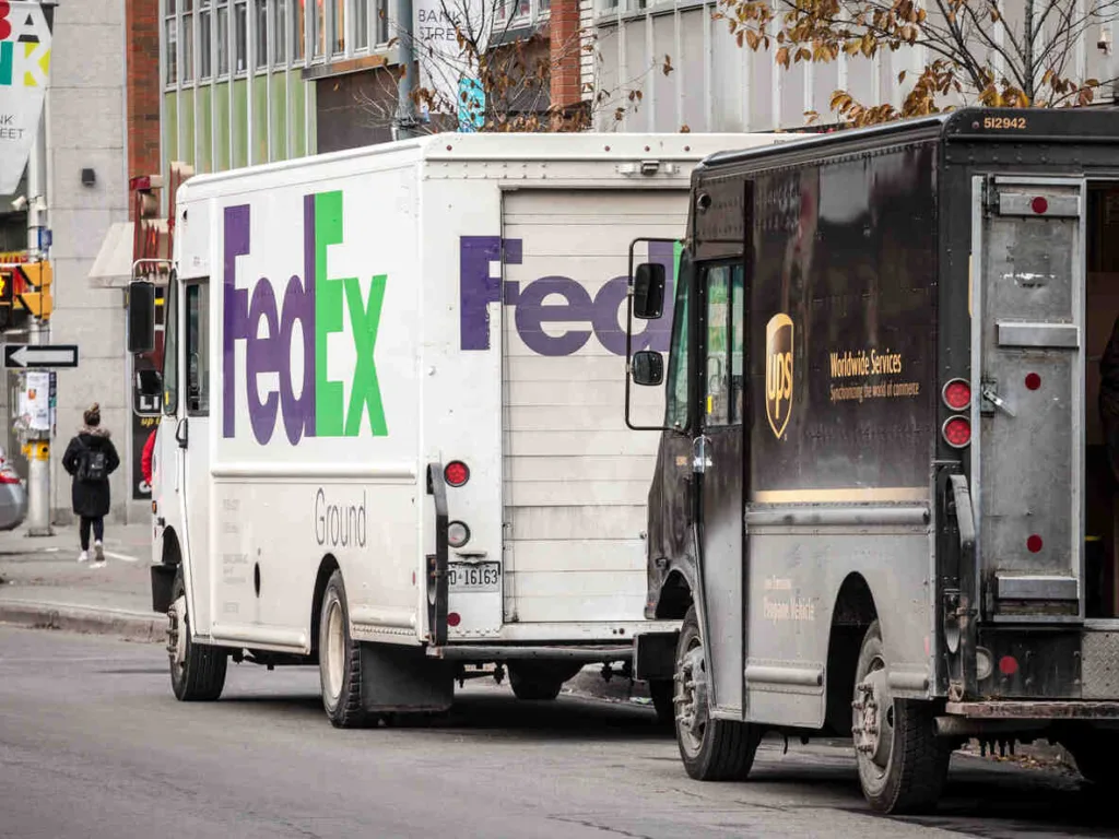 UPS & FedEx Delivery Truck Accident